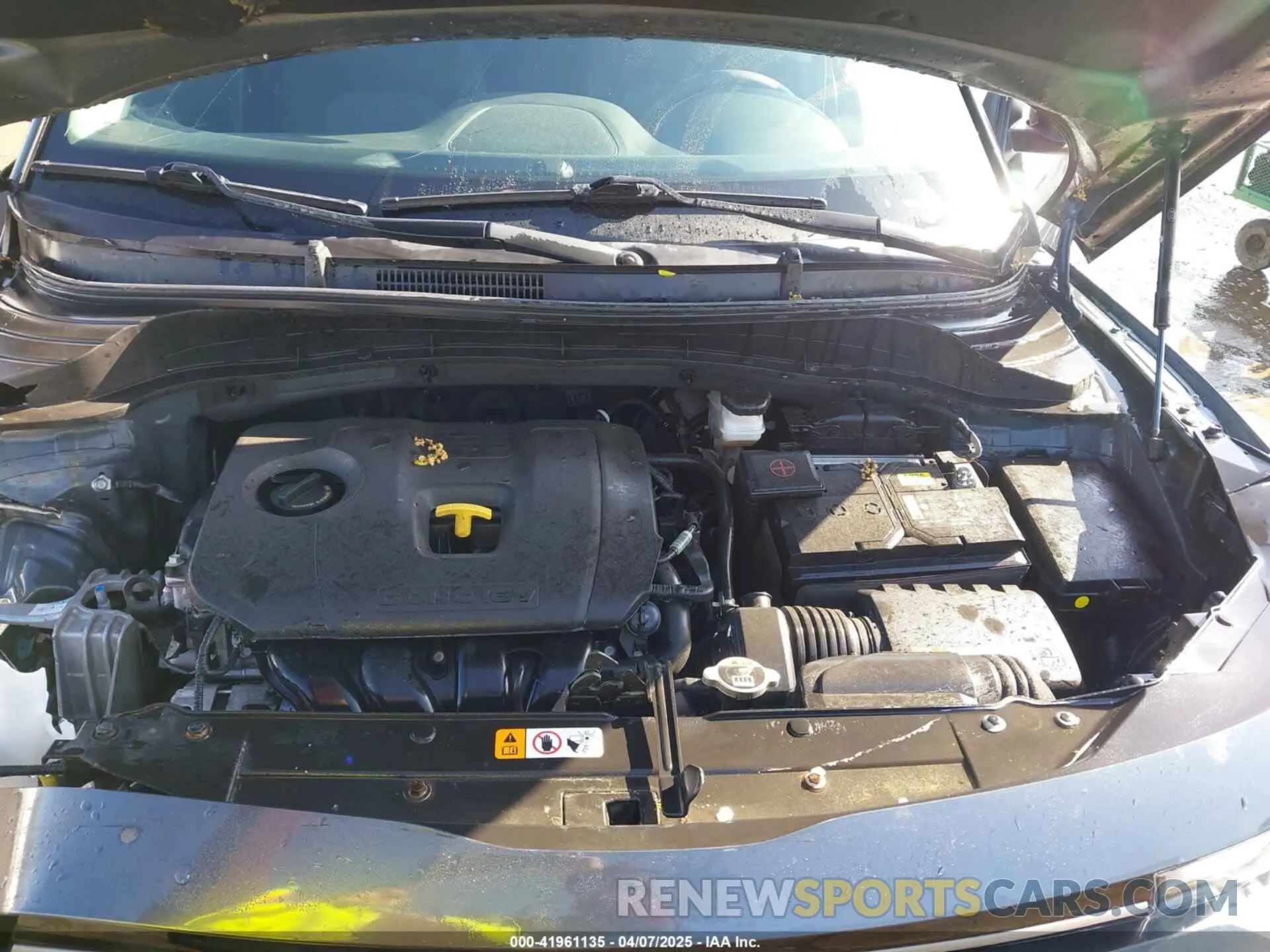 10 Photograph of a damaged car KNDJ23AU2M7739644 KIA SOUL 2021