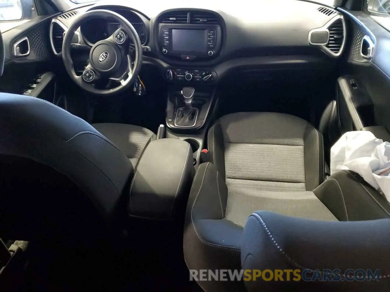8 Photograph of a damaged car KNDJ23AU2M7762499 KIA SOUL 2021