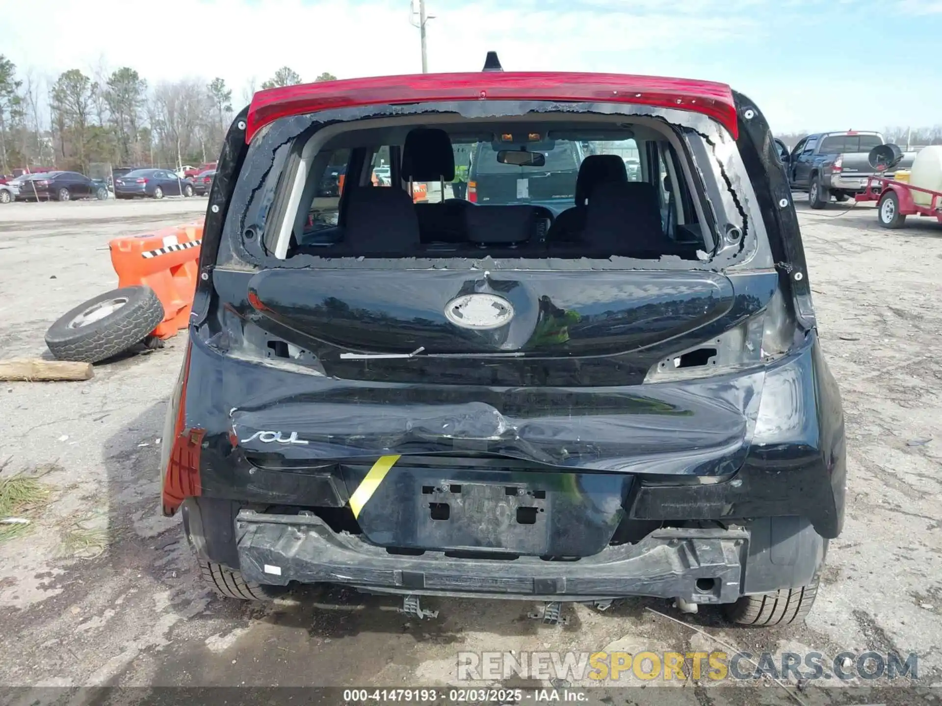 17 Photograph of a damaged car KNDJ23AU2M7774538 KIA SOUL 2021