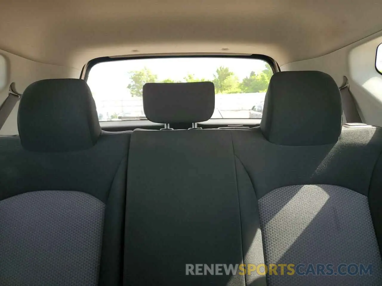 10 Photograph of a damaged car KNDJ23AU3M7126478 KIA SOUL 2021
