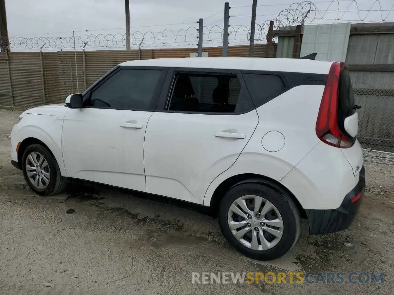 2 Photograph of a damaged car KNDJ23AU3M7130501 KIA SOUL 2021