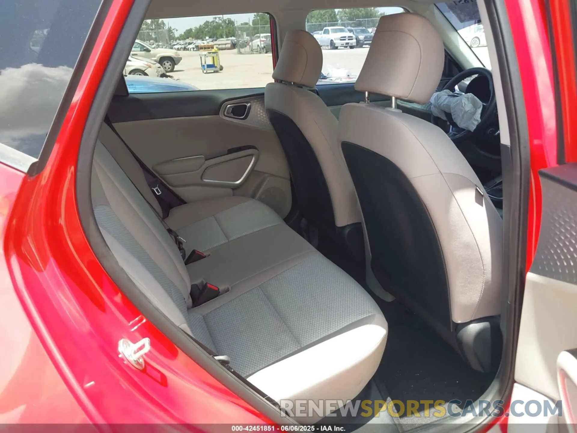 8 Photograph of a damaged car KNDJ23AU3M7142924 KIA SOUL 2021