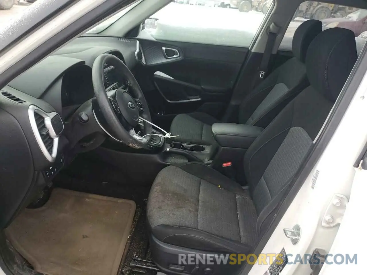 7 Photograph of a damaged car KNDJ23AU3M7146262 KIA SOUL 2021