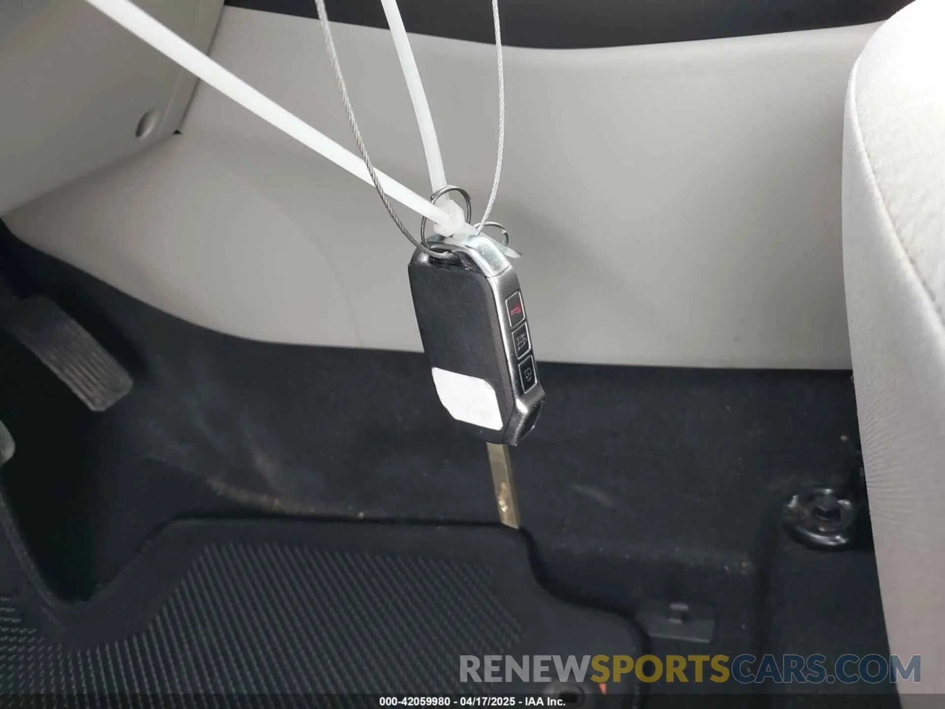 11 Photograph of a damaged car KNDJ23AU3M7147301 KIA SOUL 2021