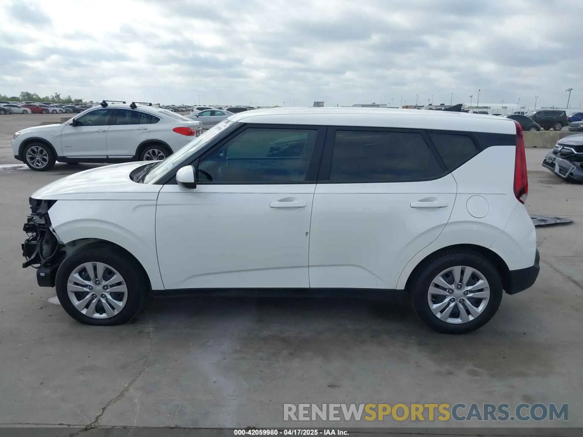 15 Photograph of a damaged car KNDJ23AU3M7147301 KIA SOUL 2021