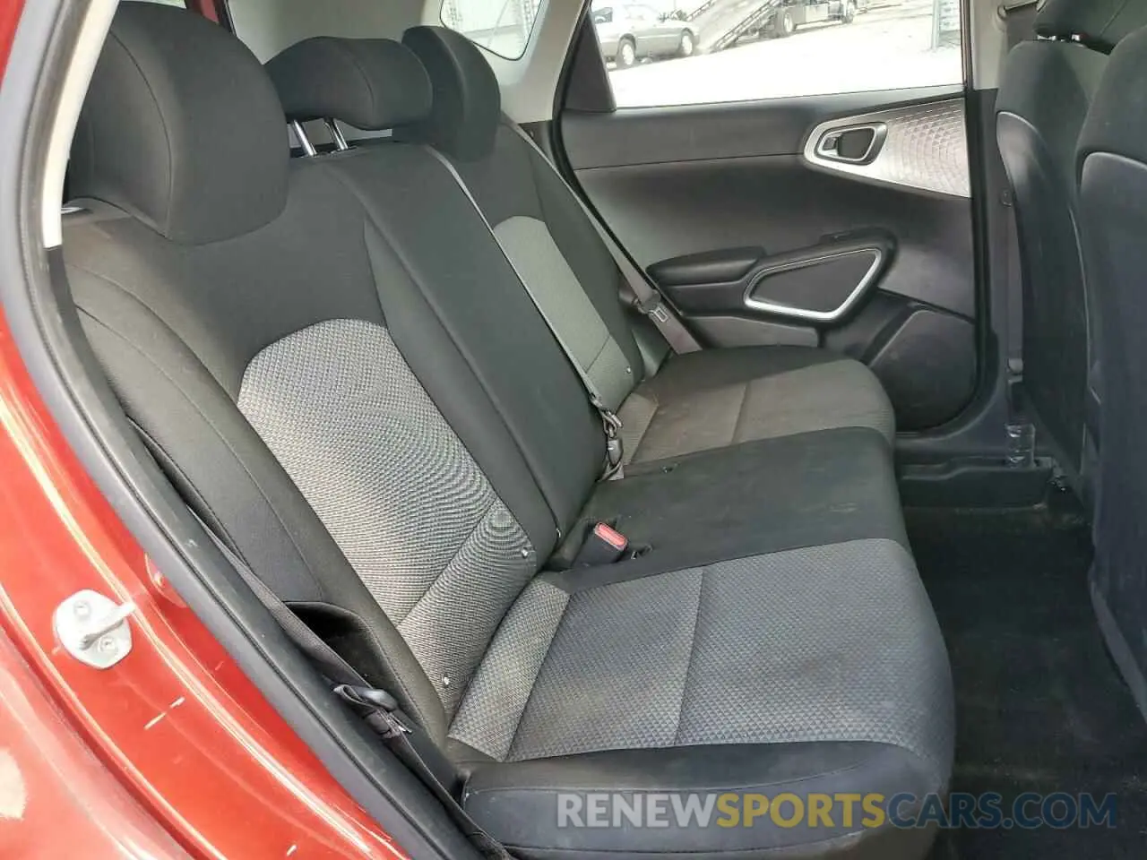 10 Photograph of a damaged car KNDJ23AU3M7762639 KIA SOUL 2021