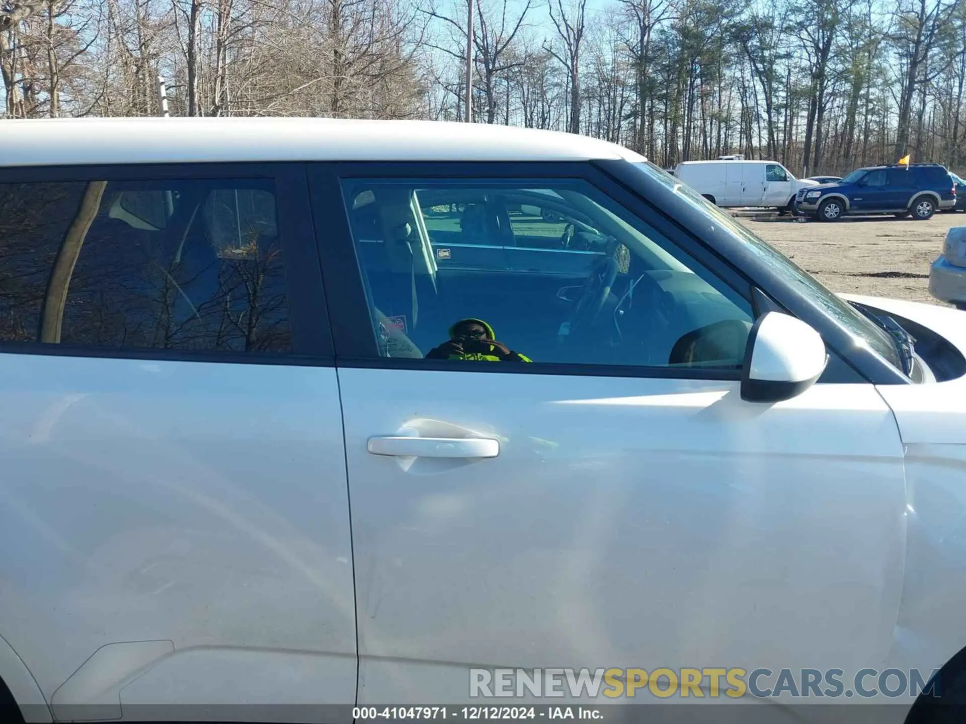 13 Photograph of a damaged car KNDJ23AU3M7769753 KIA SOUL 2021