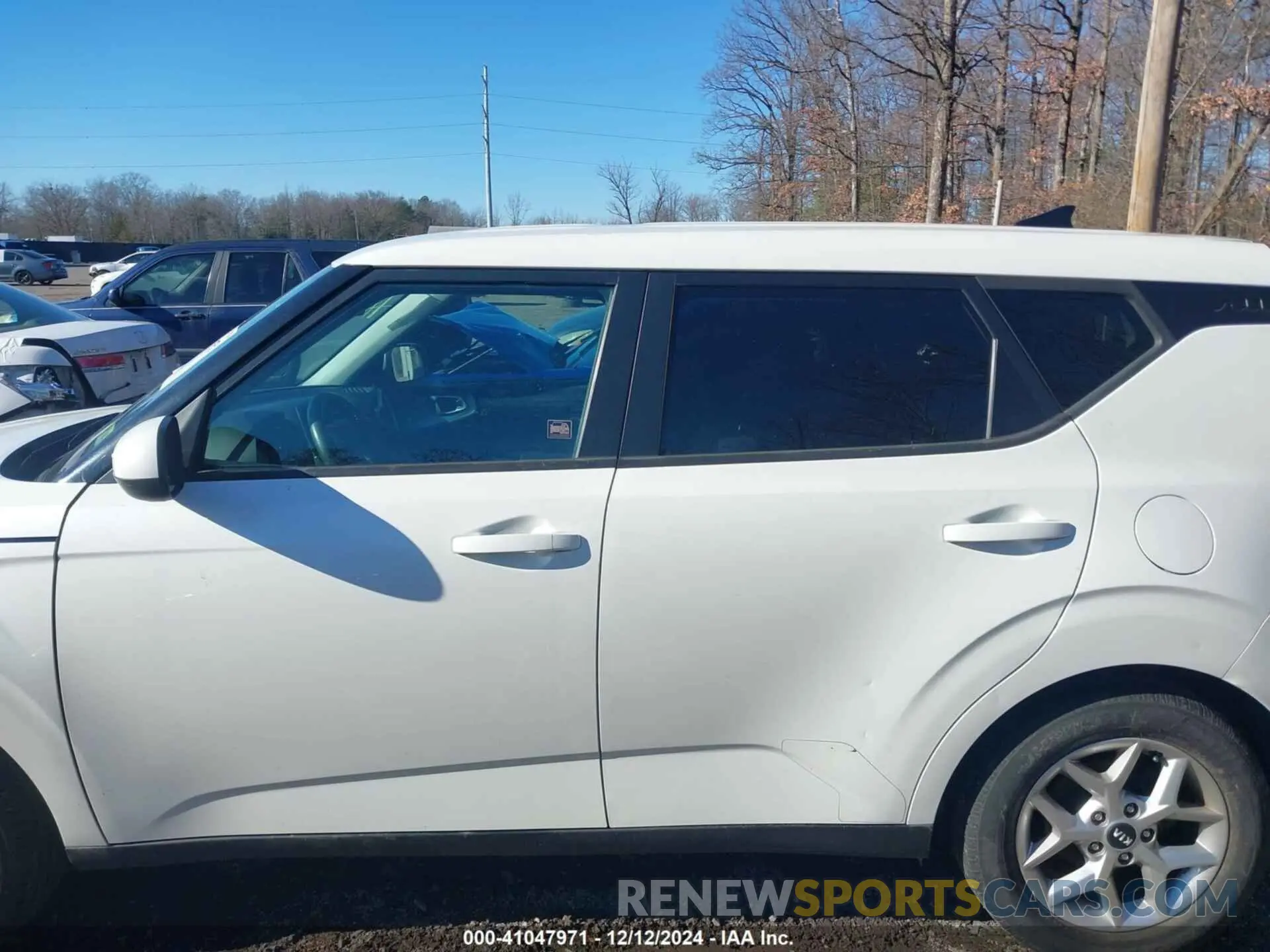 14 Photograph of a damaged car KNDJ23AU3M7769753 KIA SOUL 2021