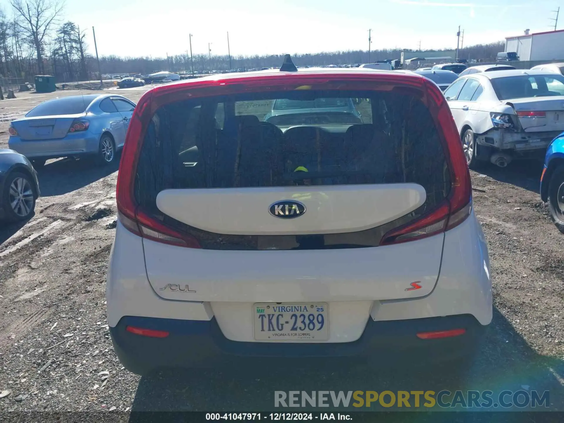 16 Photograph of a damaged car KNDJ23AU3M7769753 KIA SOUL 2021