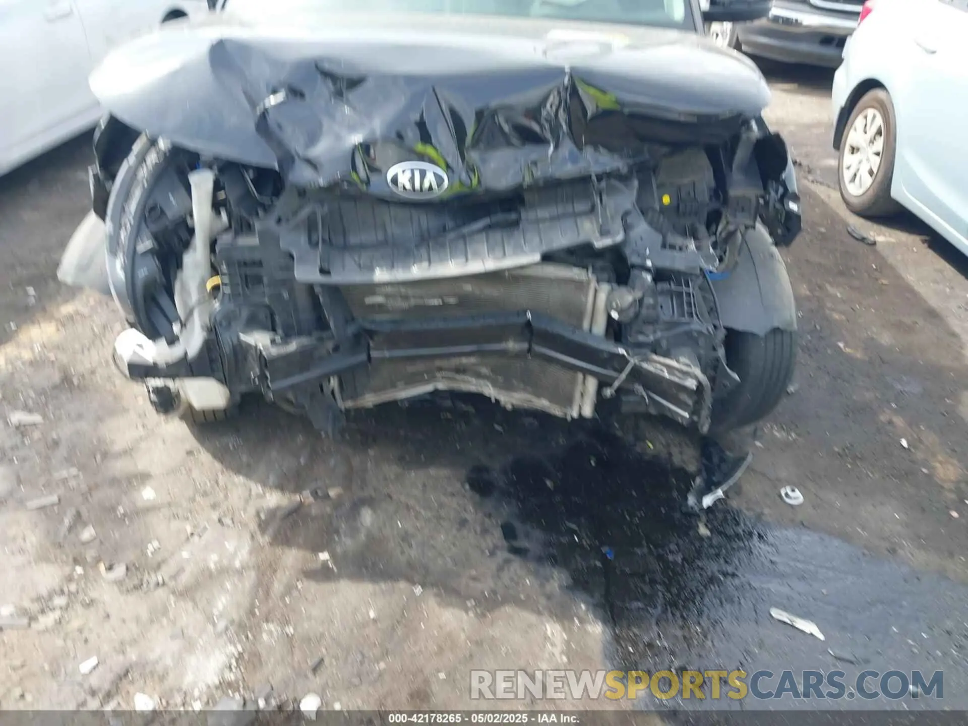 6 Photograph of a damaged car KNDJ23AU4M7768305 KIA SOUL 2021