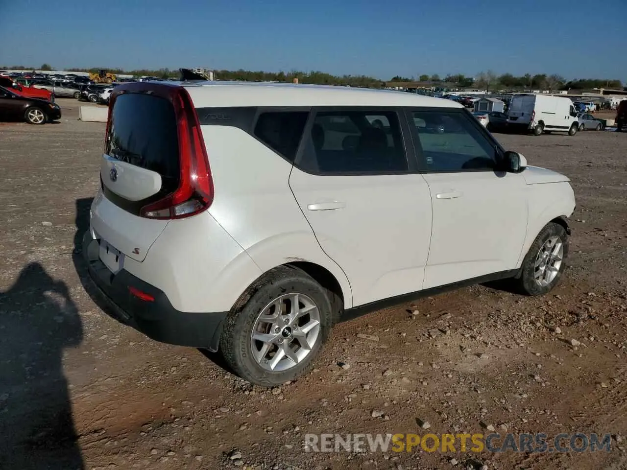 3 Photograph of a damaged car KNDJ23AU4M7785573 KIA SOUL 2021