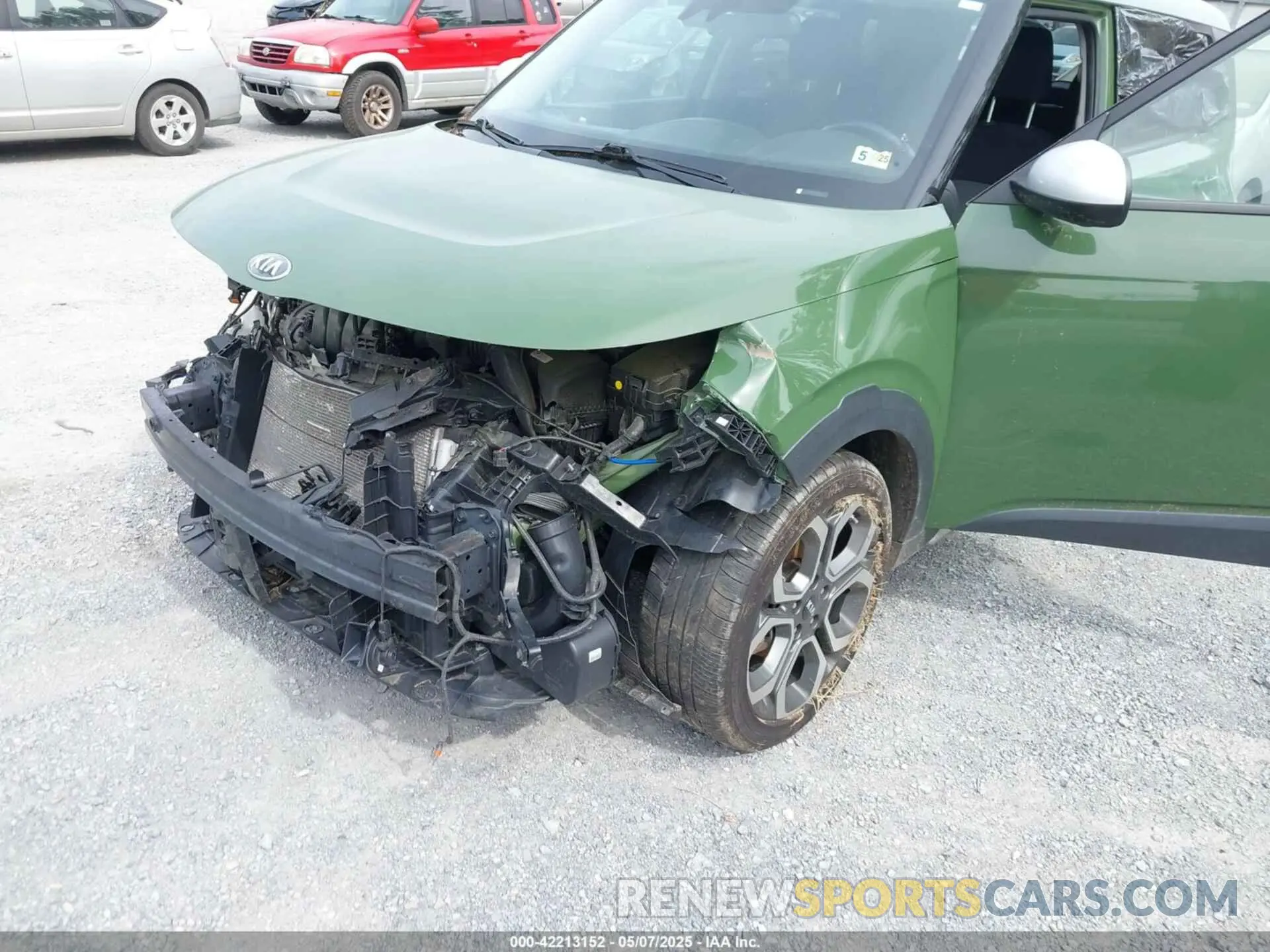 6 Photograph of a damaged car KNDJ23AU5M7128717 KIA SOUL 2021