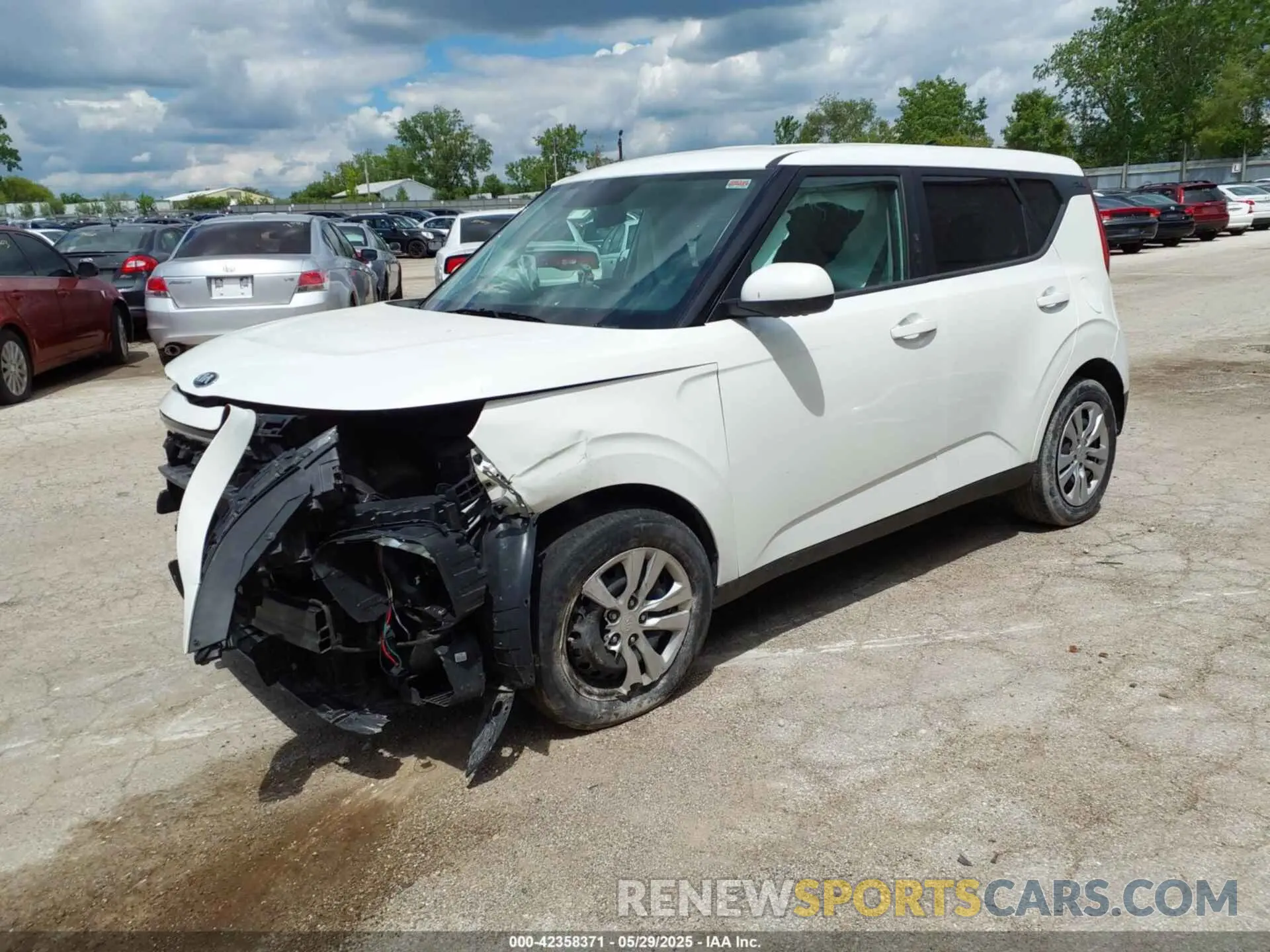 2 Photograph of a damaged car KNDJ23AU5M7147154 KIA SOUL 2021