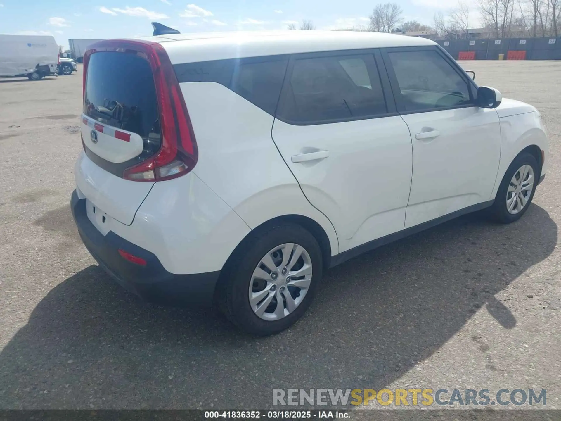 4 Photograph of a damaged car KNDJ23AU5M7736690 KIA SOUL 2021