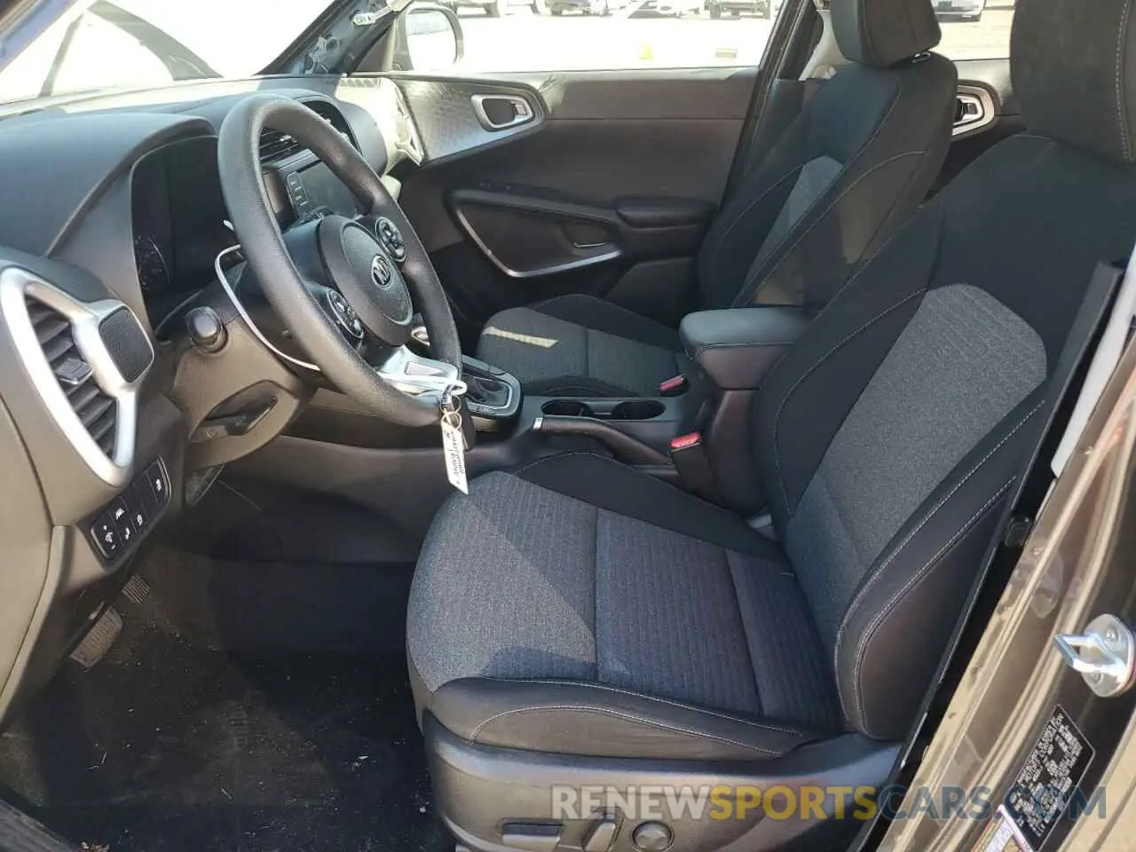 7 Photograph of a damaged car KNDJ23AU5M7740058 KIA SOUL 2021