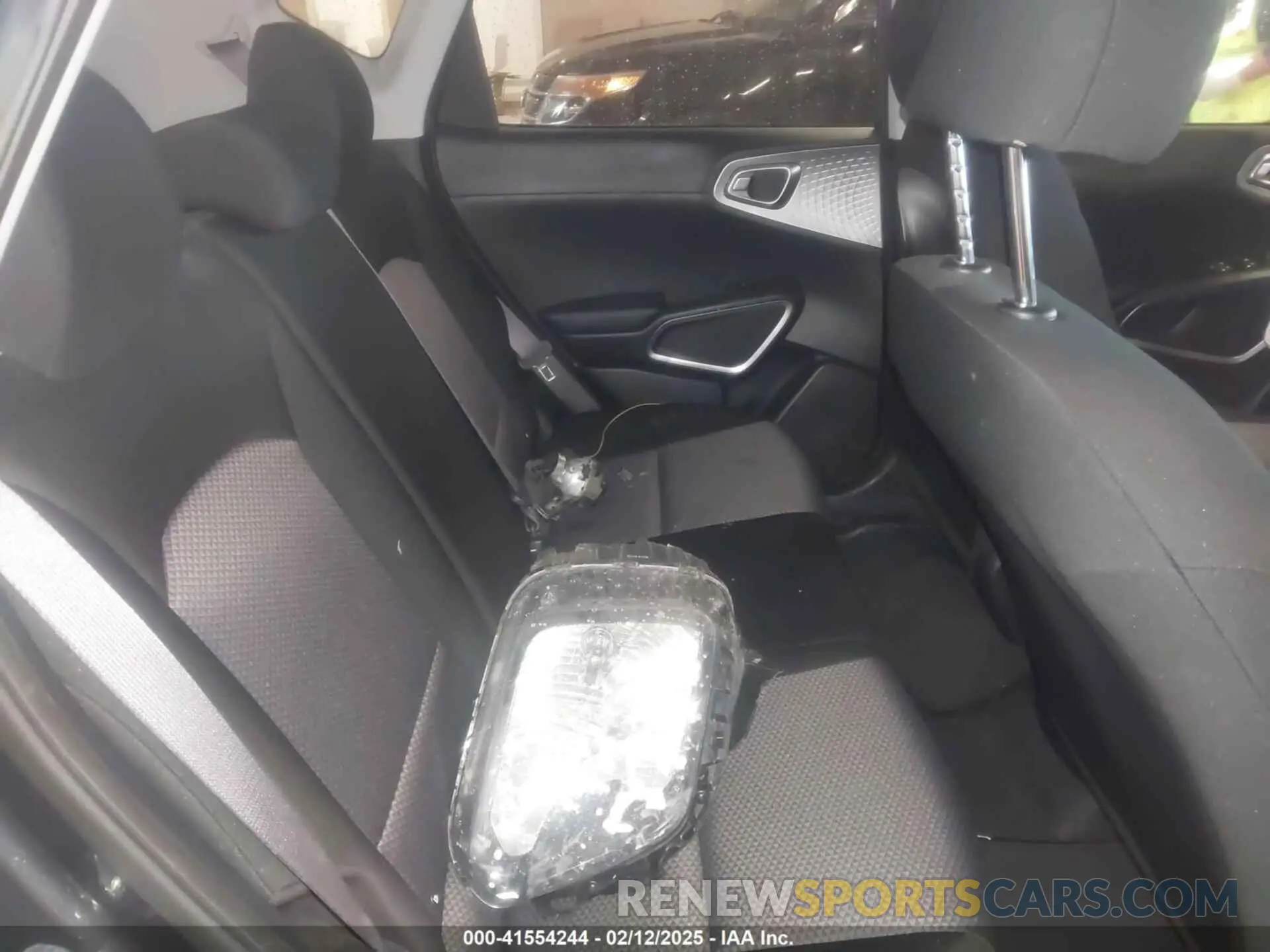 8 Photograph of a damaged car KNDJ23AU5M7770063 KIA SOUL 2021