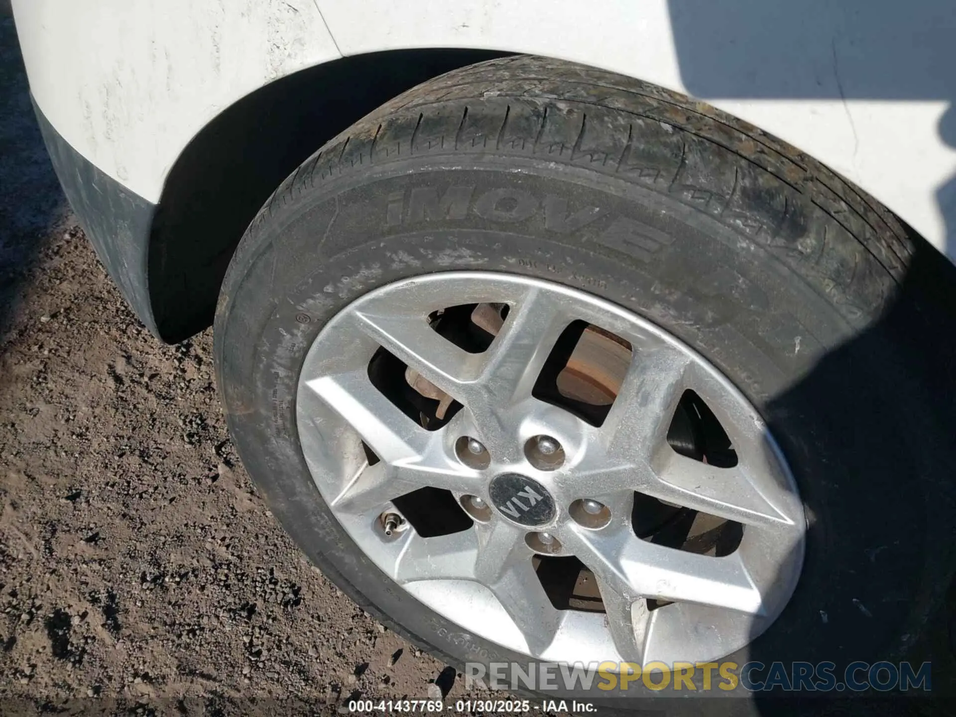 11 Photograph of a damaged car KNDJ23AU5M7772959 KIA SOUL 2021