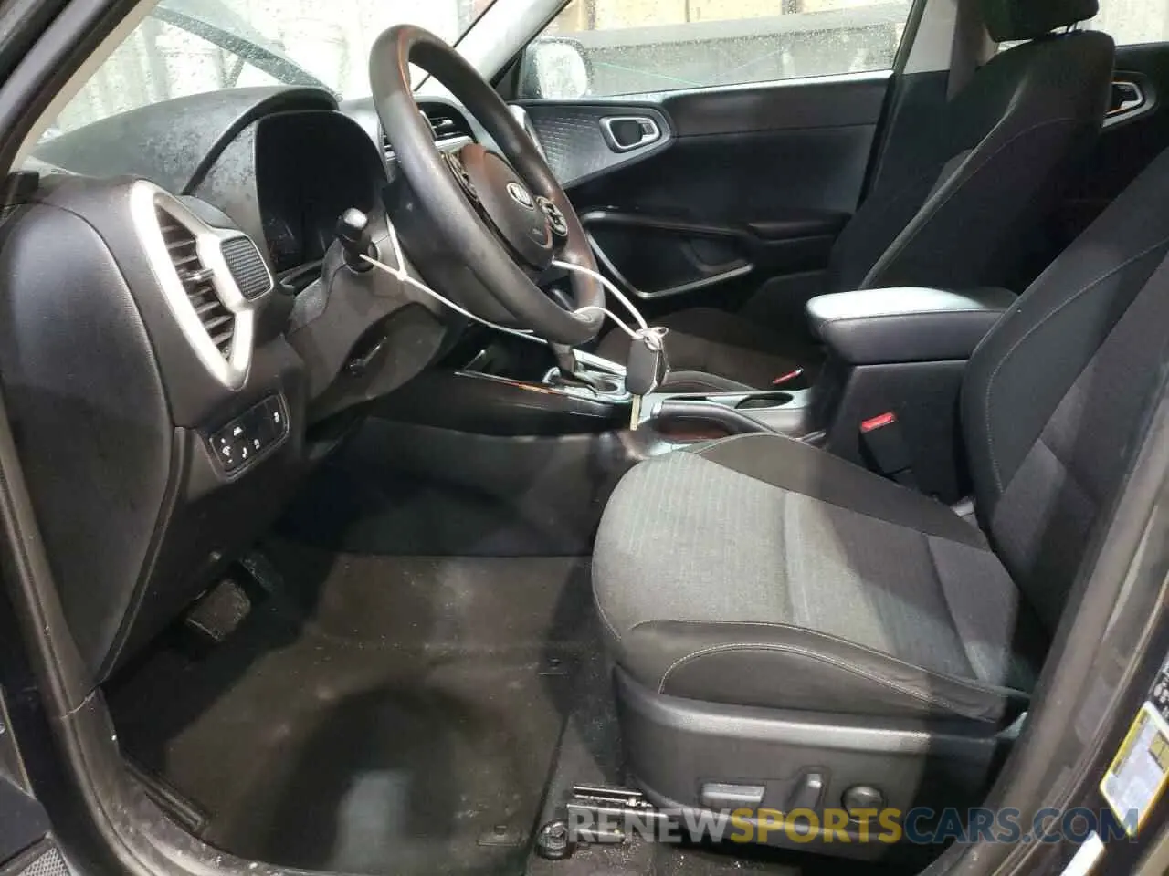 7 Photograph of a damaged car KNDJ23AU5M7773741 KIA SOUL 2021