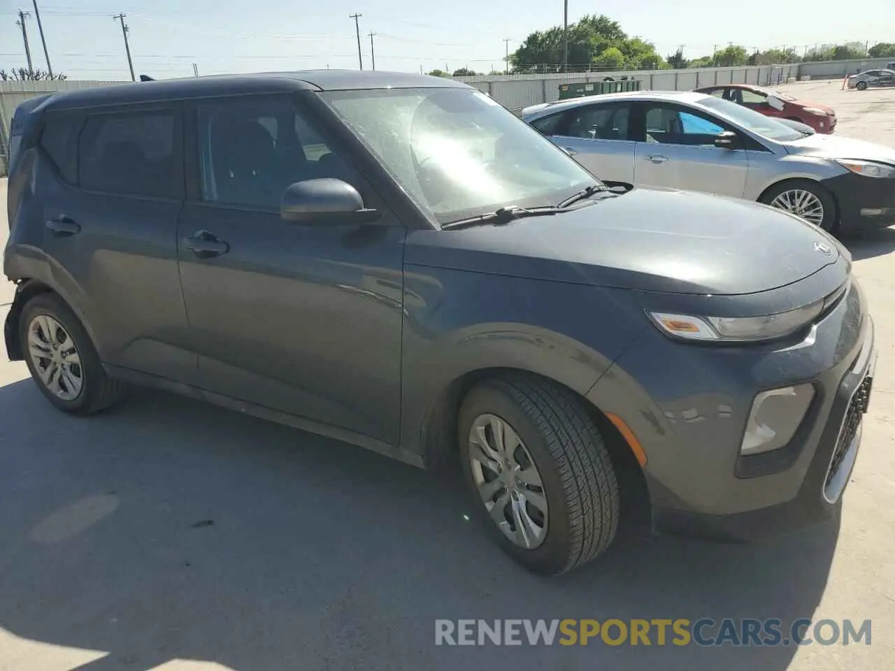 4 Photograph of a damaged car KNDJ23AU5M7786330 KIA SOUL 2021