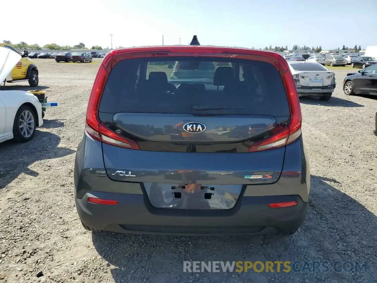 6 Photograph of a damaged car KNDJ23AU5M7795139 KIA SOUL 2021