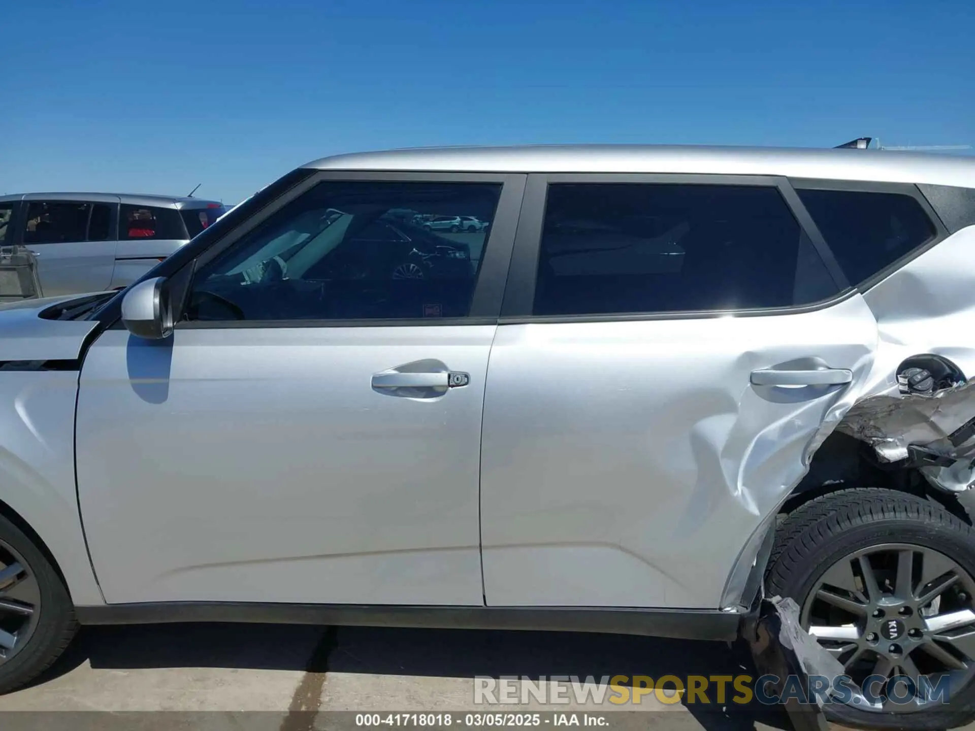 13 Photograph of a damaged car KNDJ23AU5M7795528 KIA SOUL 2021