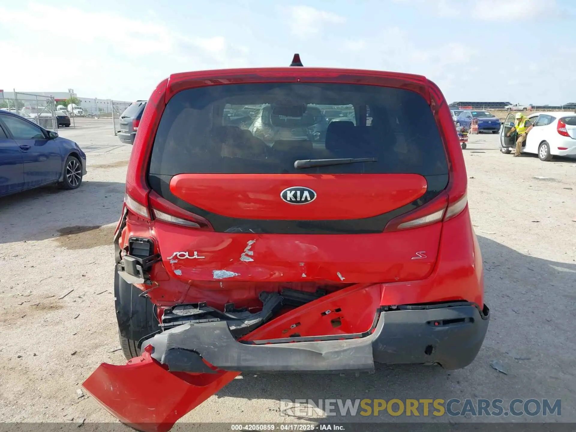16 Photograph of a damaged car KNDJ23AU6M7124255 KIA SOUL 2021