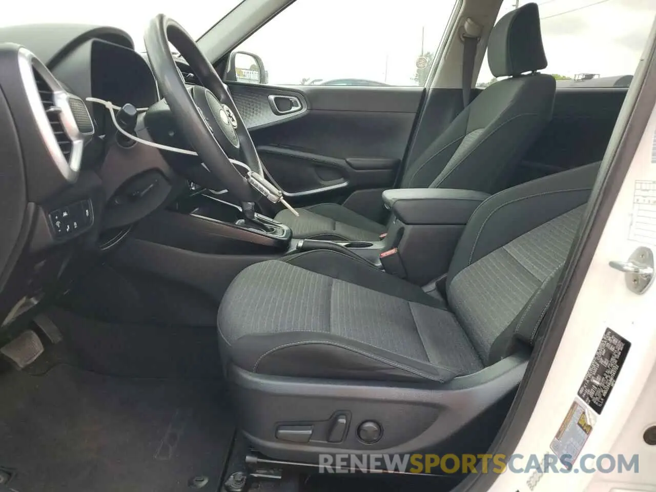7 Photograph of a damaged car KNDJ23AU6M7145722 KIA SOUL 2021