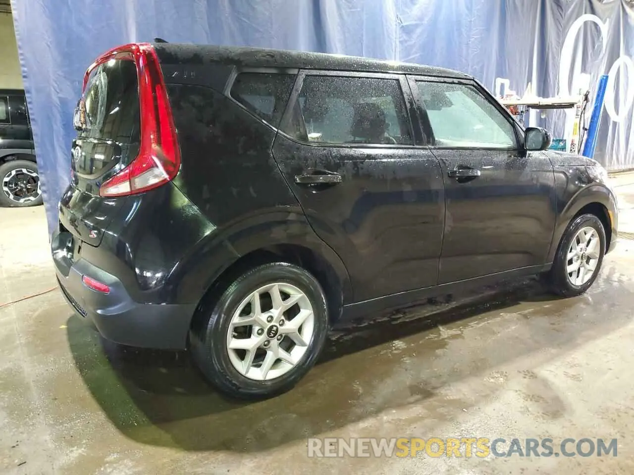 3 Photograph of a damaged car KNDJ23AU6M7739016 KIA SOUL 2021