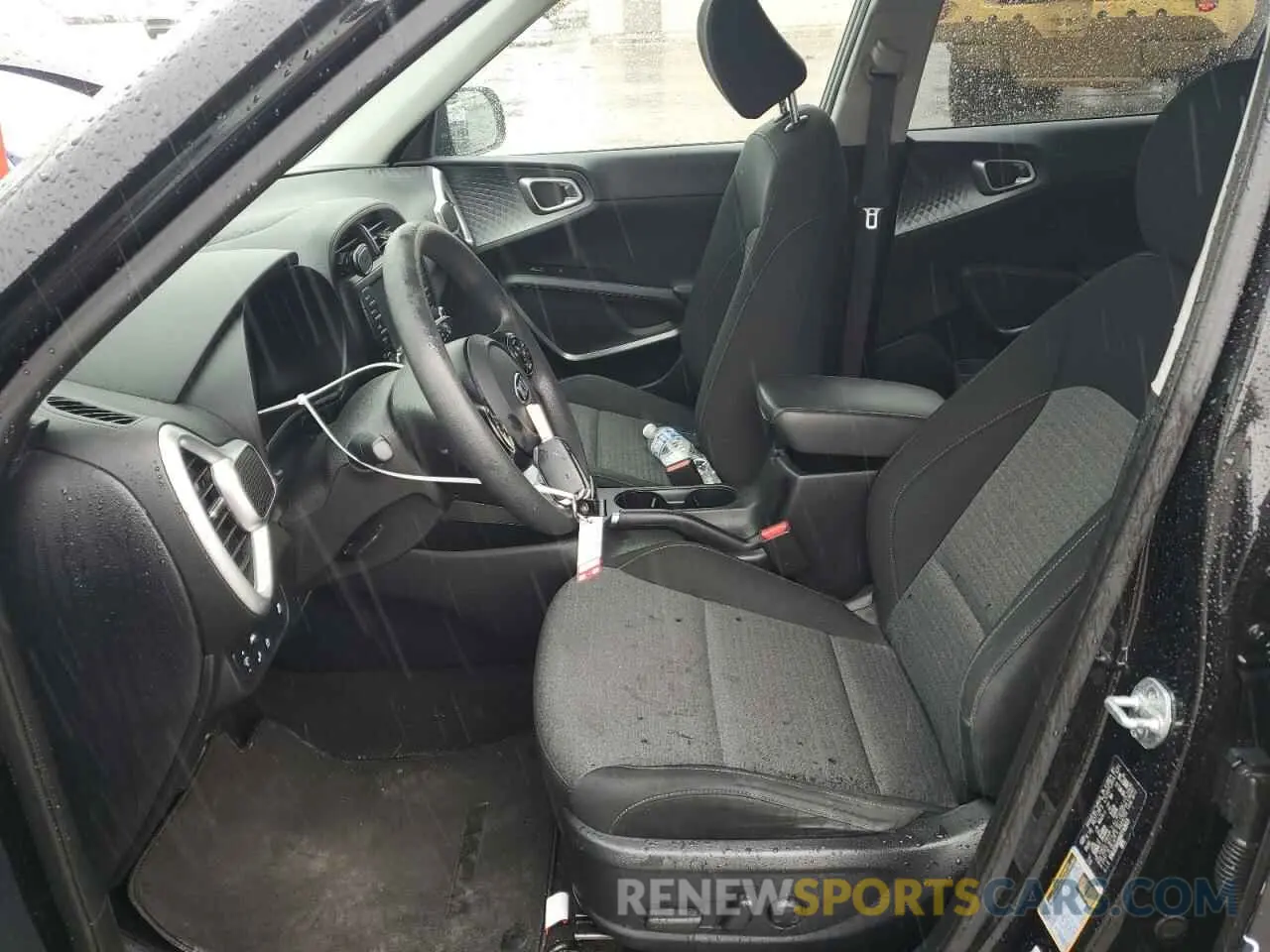 7 Photograph of a damaged car KNDJ23AU6M7742613 KIA SOUL 2021