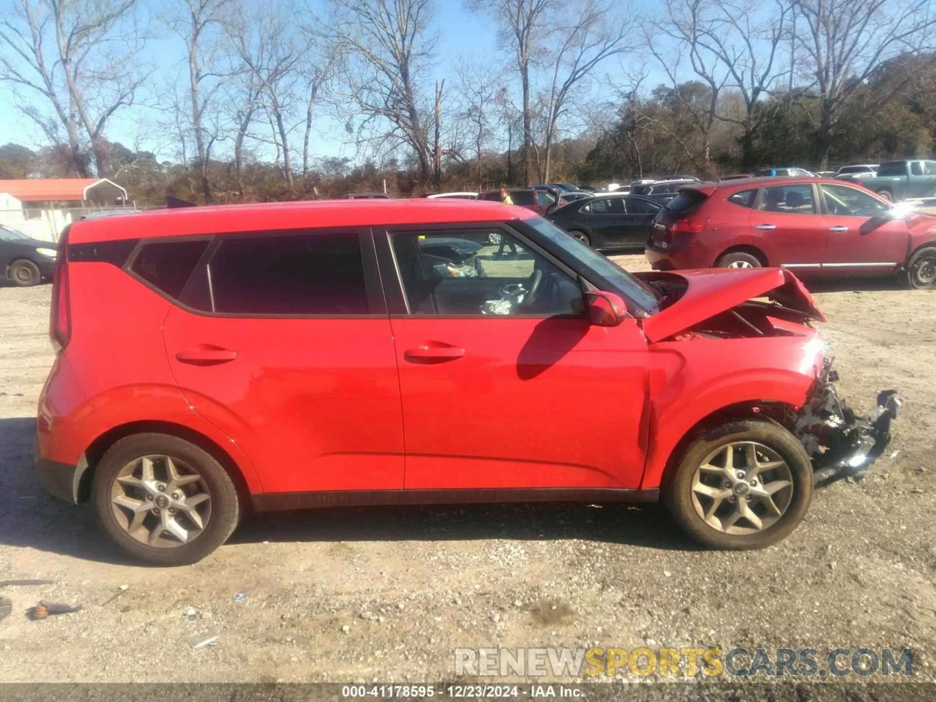 14 Photograph of a damaged car KNDJ23AU6M7748122 KIA SOUL 2021