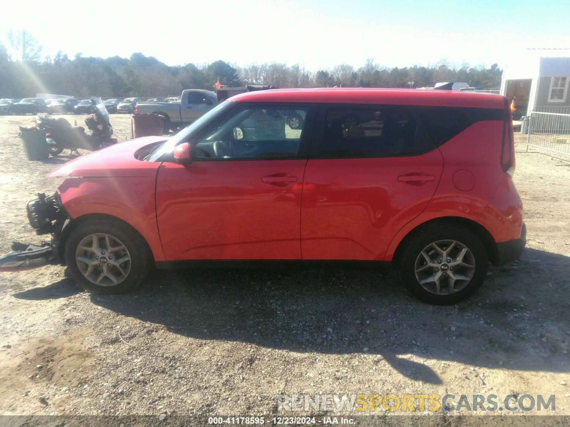 15 Photograph of a damaged car KNDJ23AU6M7748122 KIA SOUL 2021