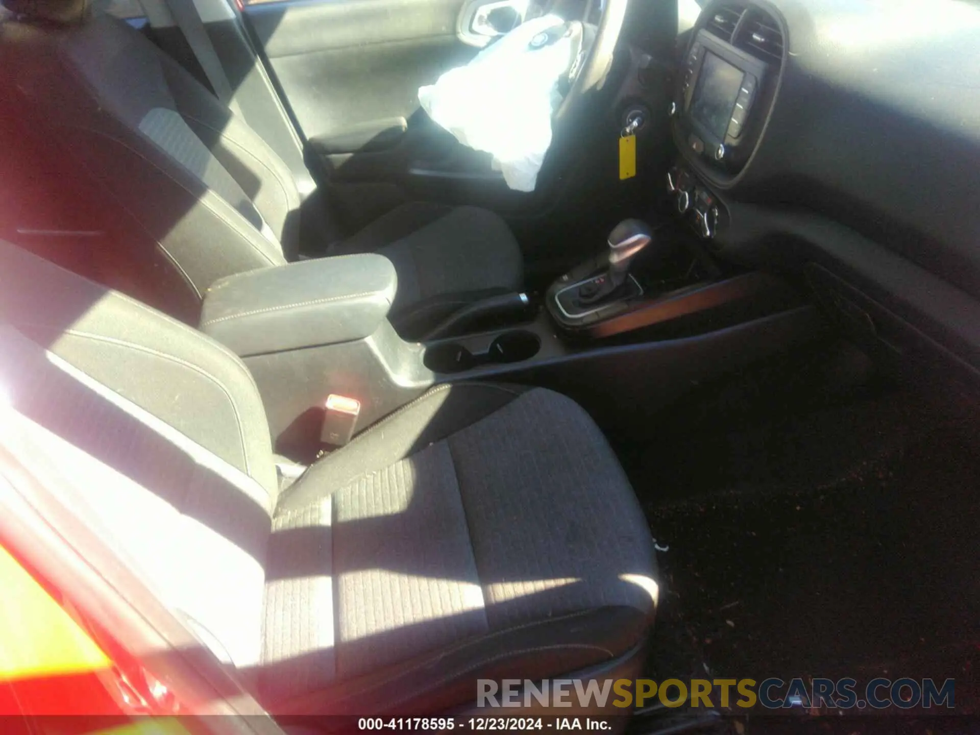 5 Photograph of a damaged car KNDJ23AU6M7748122 KIA SOUL 2021