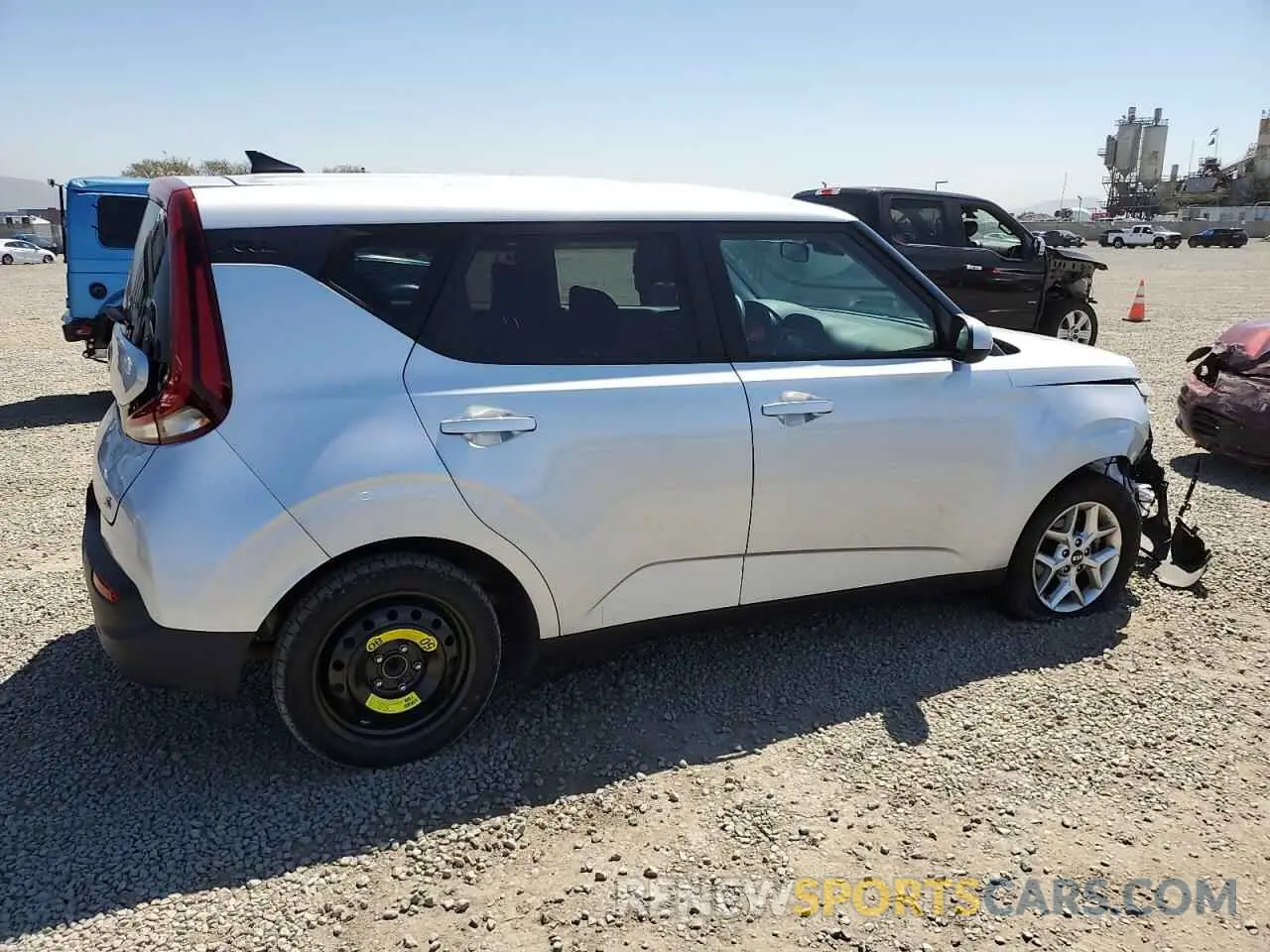3 Photograph of a damaged car KNDJ23AU6M7749979 KIA SOUL 2021