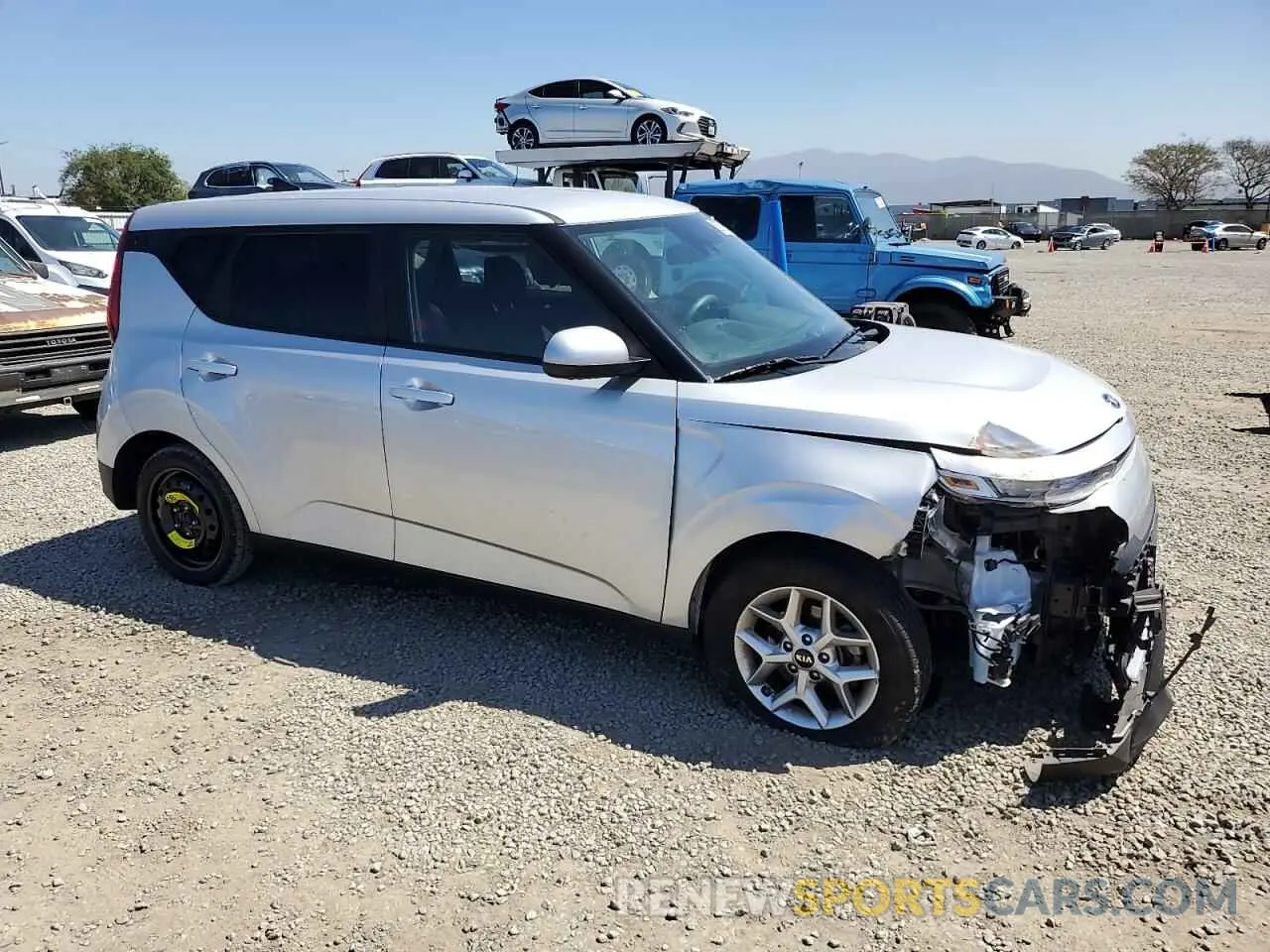 4 Photograph of a damaged car KNDJ23AU6M7749979 KIA SOUL 2021