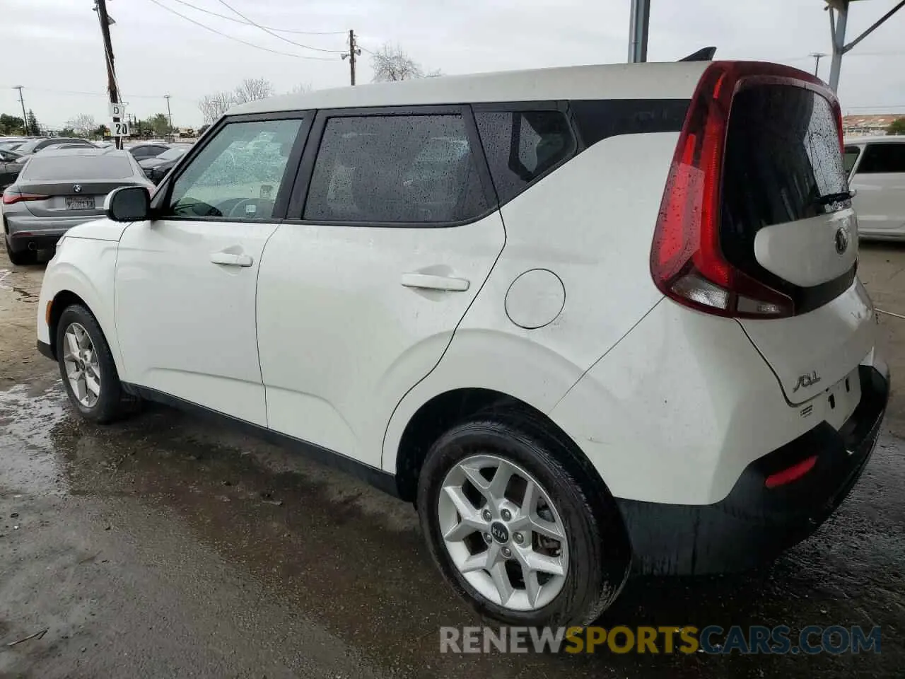 2 Photograph of a damaged car KNDJ23AU6M7755068 KIA SOUL 2021