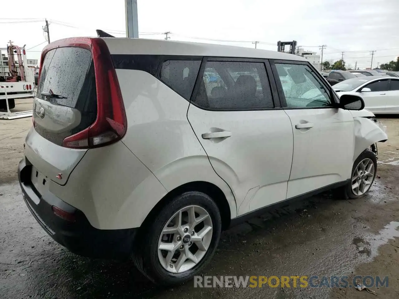 3 Photograph of a damaged car KNDJ23AU6M7755068 KIA SOUL 2021