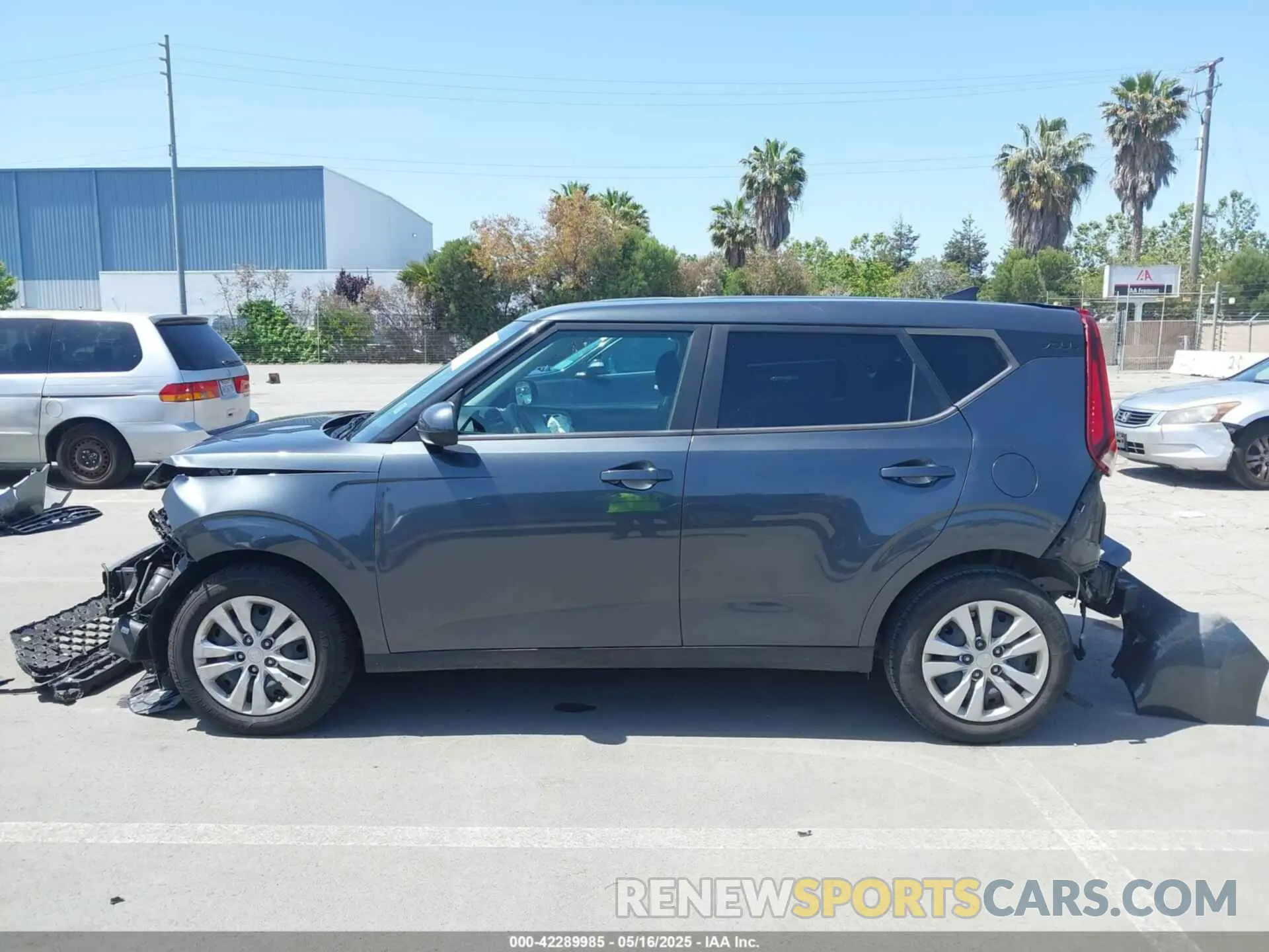 14 Photograph of a damaged car KNDJ23AU6M7785168 KIA SOUL 2021