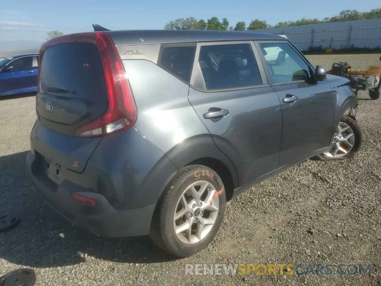 3 Photograph of a damaged car KNDJ23AU6M7786787 KIA SOUL 2021