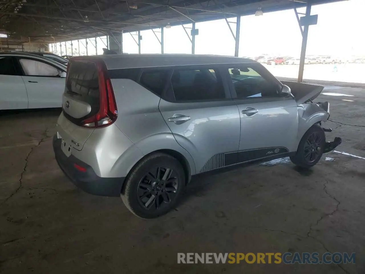 3 Photograph of a damaged car KNDJ23AU6M7795781 KIA SOUL 2021