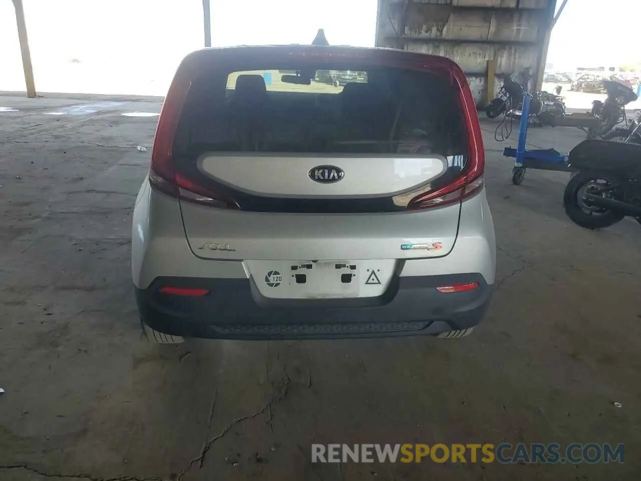 6 Photograph of a damaged car KNDJ23AU6M7795781 KIA SOUL 2021