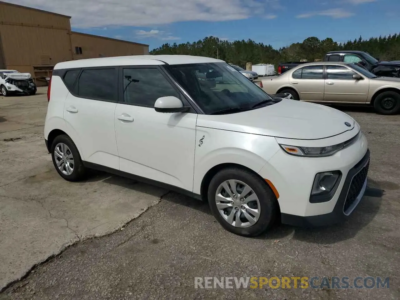 4 Photograph of a damaged car KNDJ23AU6M7797157 KIA SOUL 2021
