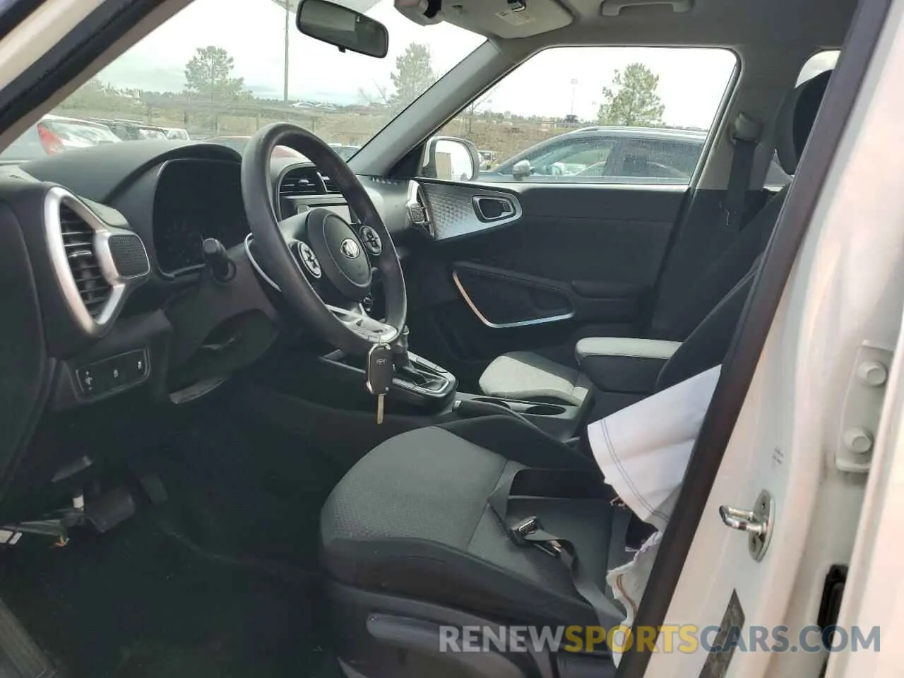 7 Photograph of a damaged car KNDJ23AU6M7797157 KIA SOUL 2021