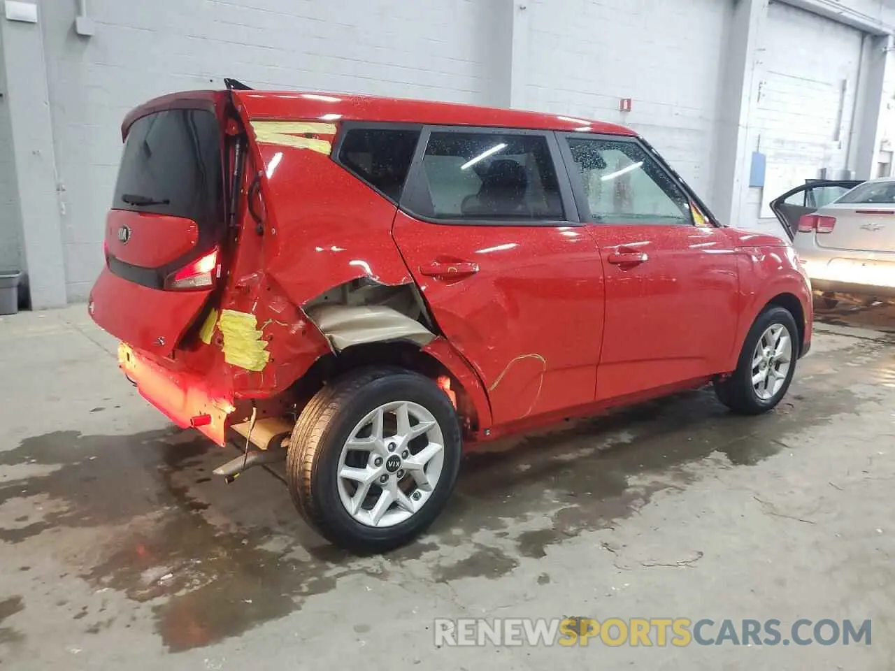3 Photograph of a damaged car KNDJ23AU7M7125253 KIA SOUL 2021