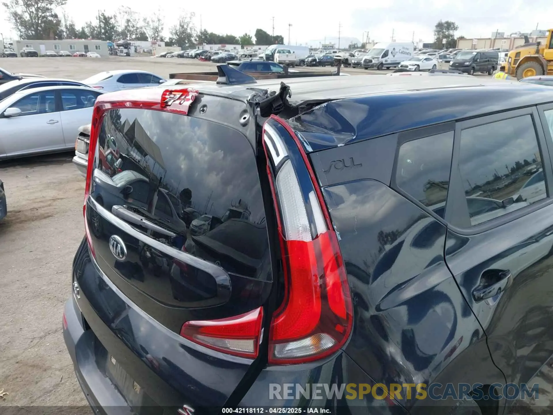 6 Photograph of a damaged car KNDJ23AU7M7126130 KIA SOUL 2021