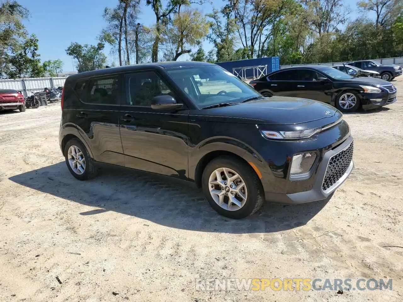 4 Photograph of a damaged car KNDJ23AU7M7144823 KIA SOUL 2021
