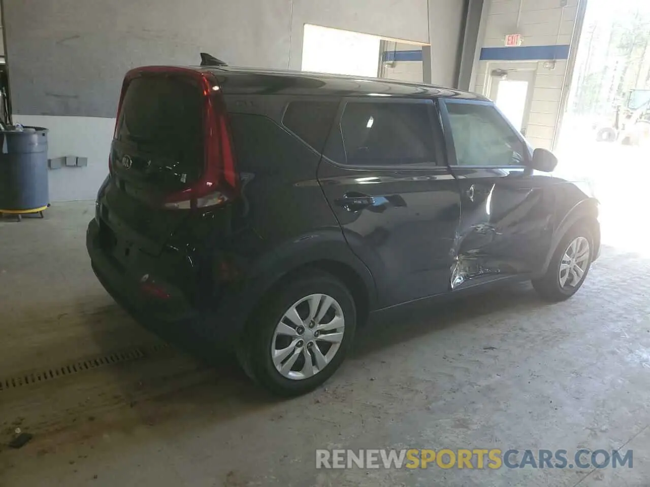 3 Photograph of a damaged car KNDJ23AU7M7738313 KIA SOUL 2021