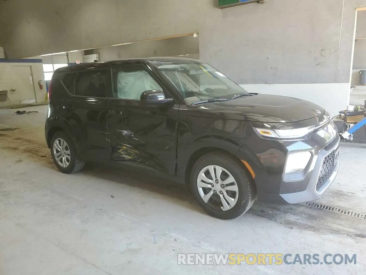 4 Photograph of a damaged car KNDJ23AU7M7738313 KIA SOUL 2021
