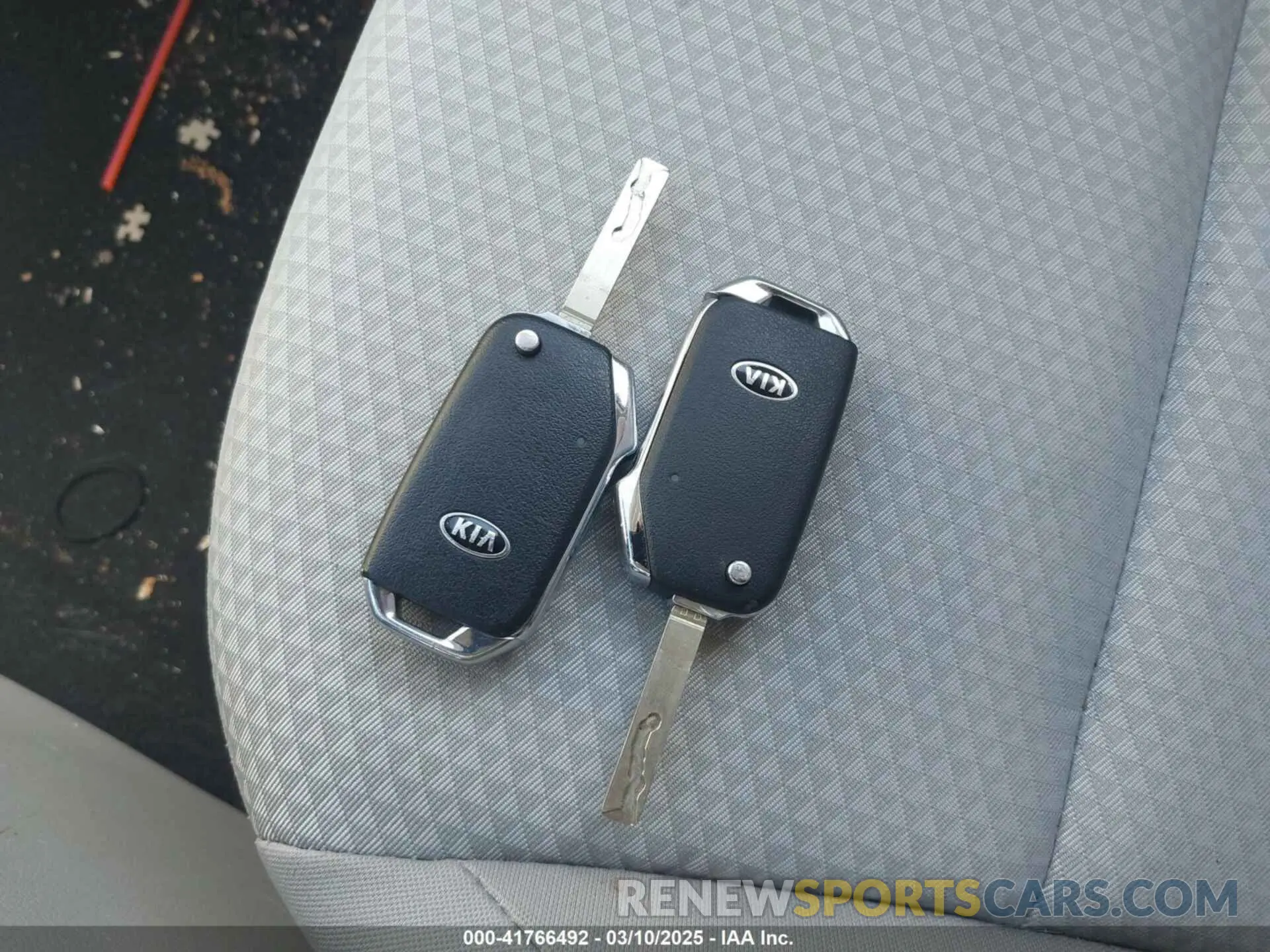 11 Photograph of a damaged car KNDJ23AU7M7766709 KIA SOUL 2021