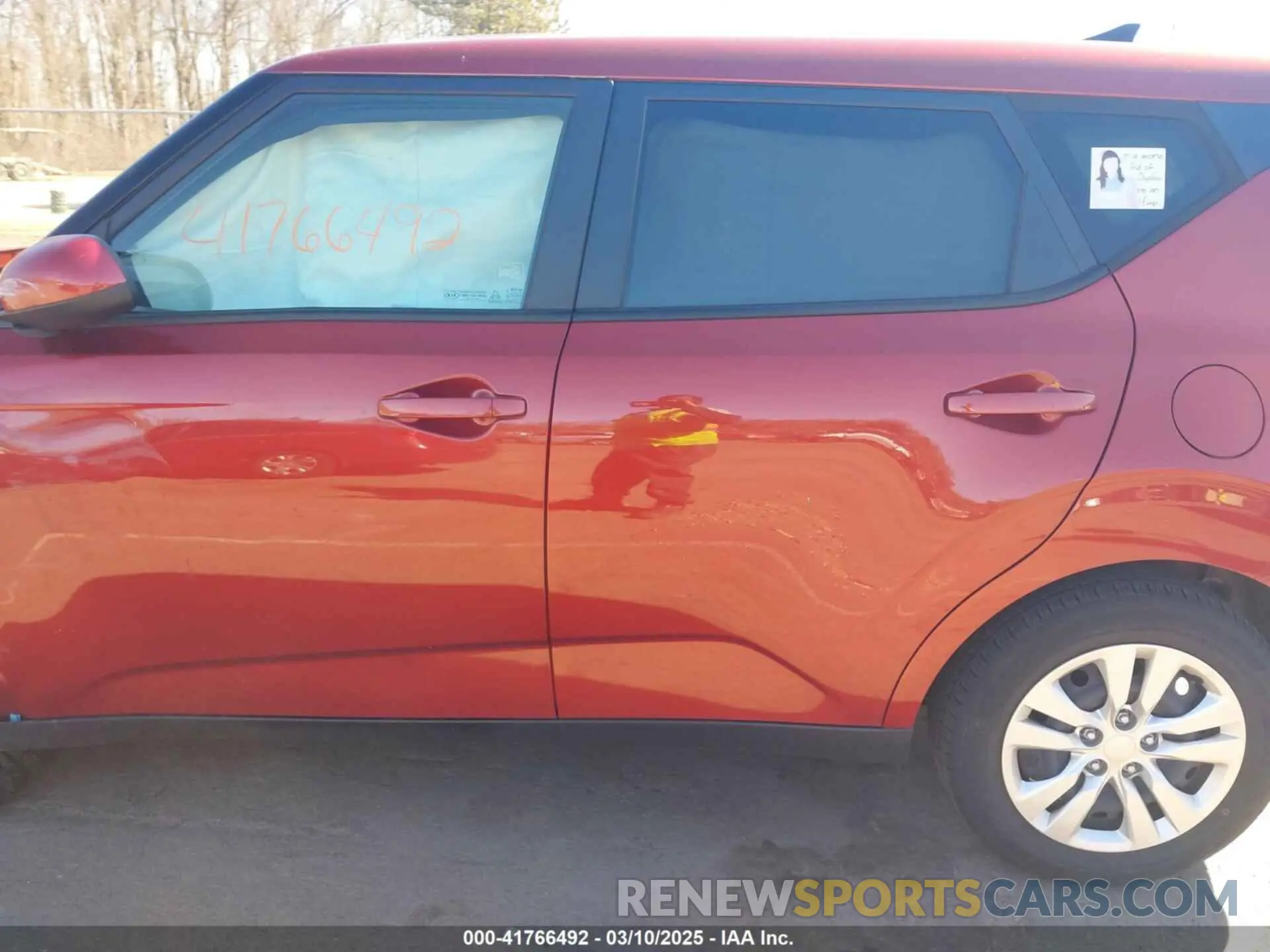 14 Photograph of a damaged car KNDJ23AU7M7766709 KIA SOUL 2021