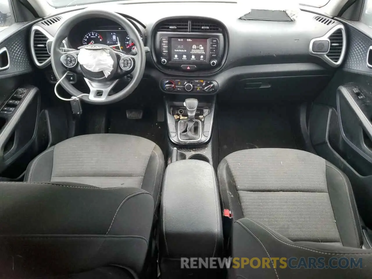 8 Photograph of a damaged car KNDJ23AU7M7793294 KIA SOUL 2021